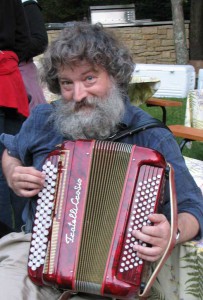 Medill    University of Chicago geophysicist Ray Pierrehumbert performs for his colleagues at a picnic at the Comer Conference.